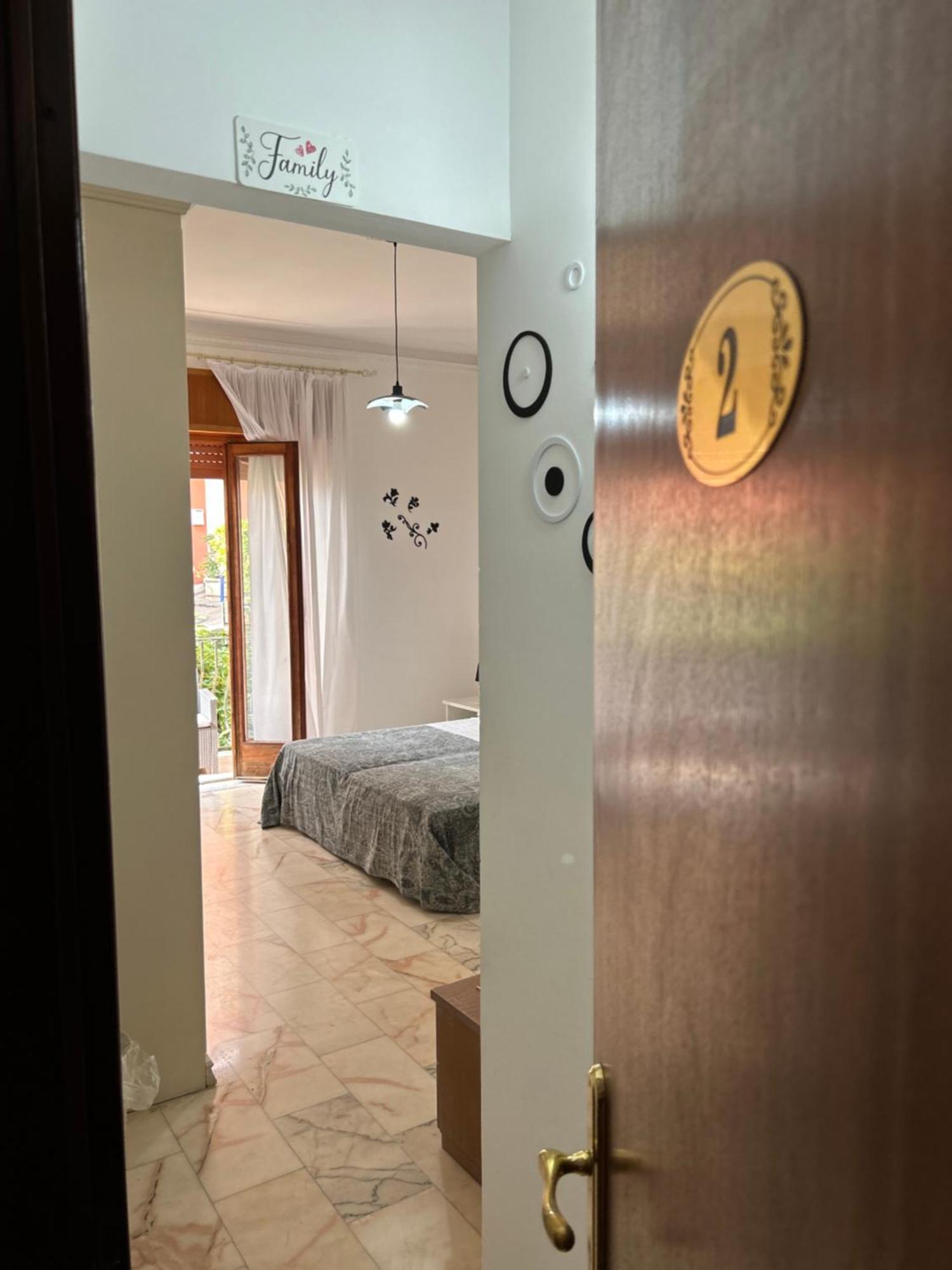 Suite Apartment タオルミーナ エクステリア 写真